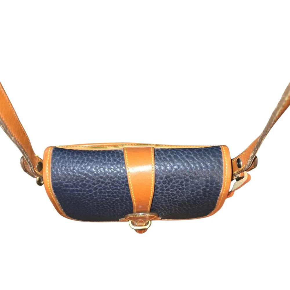 Dooney & Bourke VTG Over Under Marble Bag 7X6X2 Navy & Tan‎ All Weather Leather